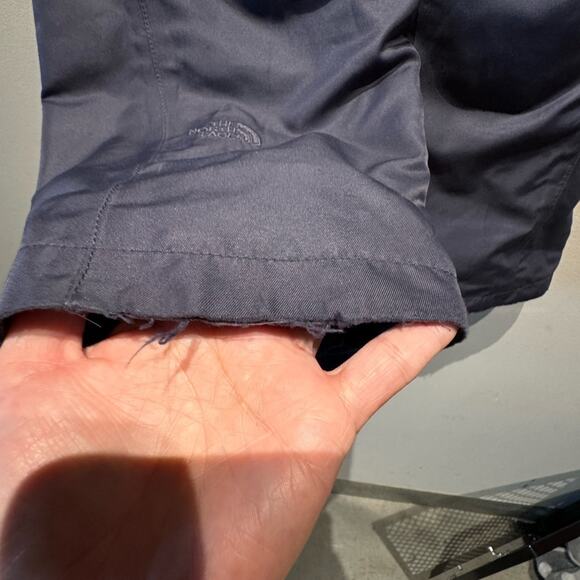 The Northface Women’s Freedom Hyvent Insulated Pants size Medium in Blue/gray - Picture 9 of 13